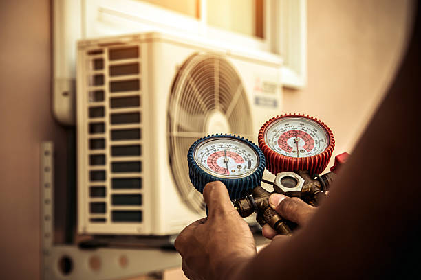 Professional Hvac technician working in Broadalbin, NY